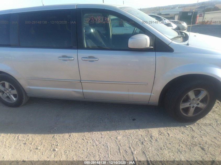 DODGE GRAND CARAVAN 2D4RN3DG7BR627694
