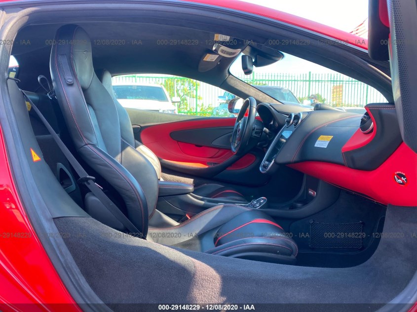 MCLAREN 570S SBM13DAA2GW000784