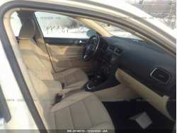 VOLKSWAGEN JETTA SPORTWAGEN 3VWPZ7AJ3BM613988