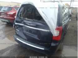 CHRYSLER TOWN & COUNTRY 2A4RR8DG2BR633797