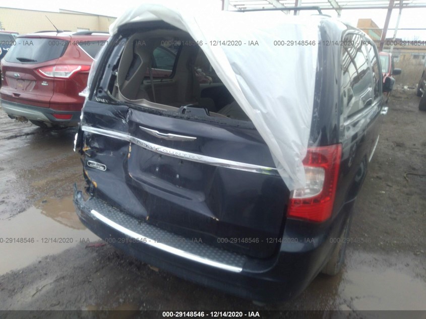 CHRYSLER TOWN & COUNTRY 2A4RR8DG2BR633797
