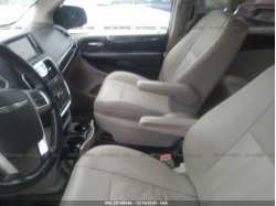 CHRYSLER TOWN & COUNTRY 2A4RR8DG2BR633797