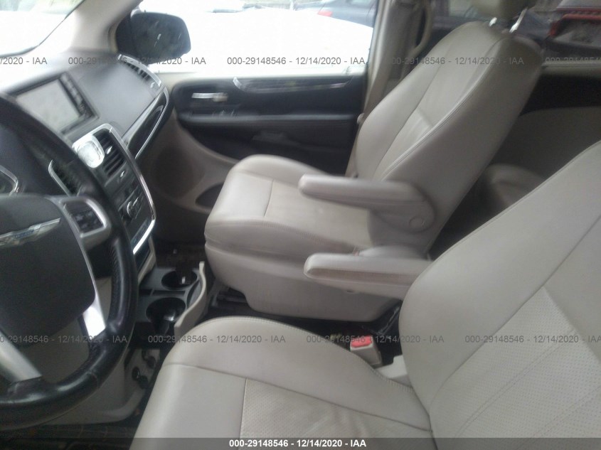 CHRYSLER TOWN & COUNTRY 2A4RR8DG2BR633797