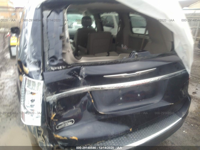 CHRYSLER TOWN & COUNTRY 2A4RR8DG2BR633797