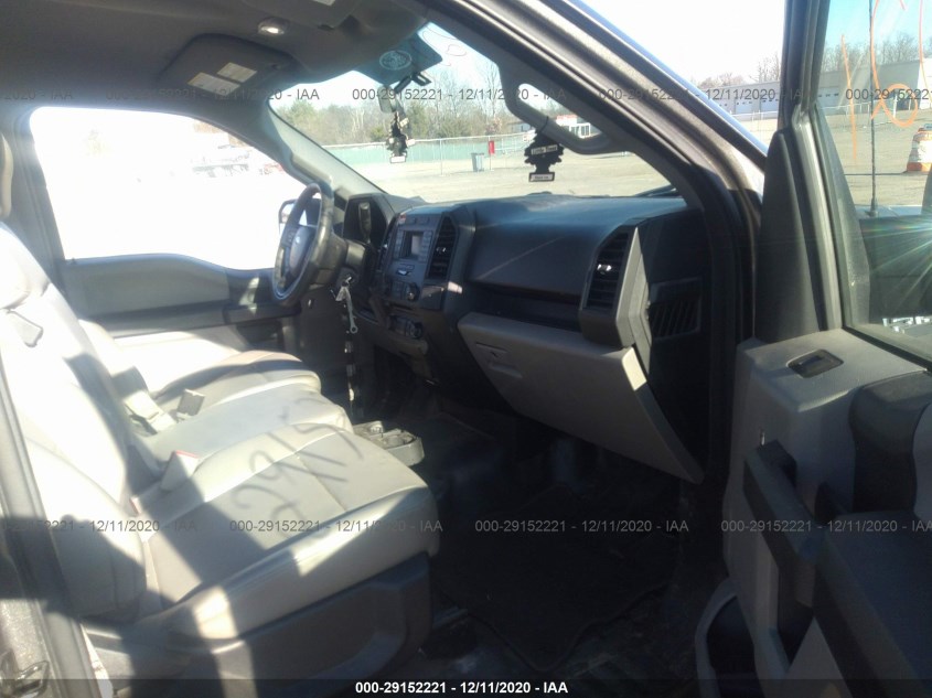 FORD F-150 1FTMF1C82HKC58690