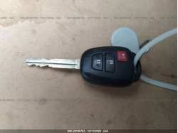 TOYOTA RAV4 2T3WFREV5JW468921