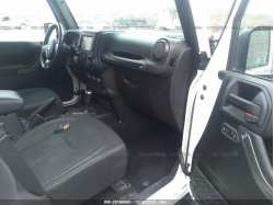 JEEP WRANGLER UNLIMITED 1C4BJWEG9GL347365