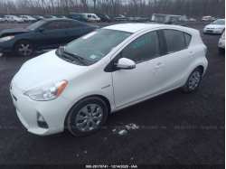 TOYOTA PRIUS C JTDKDTB3XC1512241