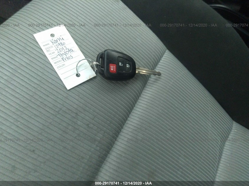TOYOTA PRIUS C JTDKDTB3XC1512241