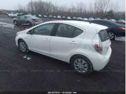 TOYOTA PRIUS C JTDKDTB3XC1512241