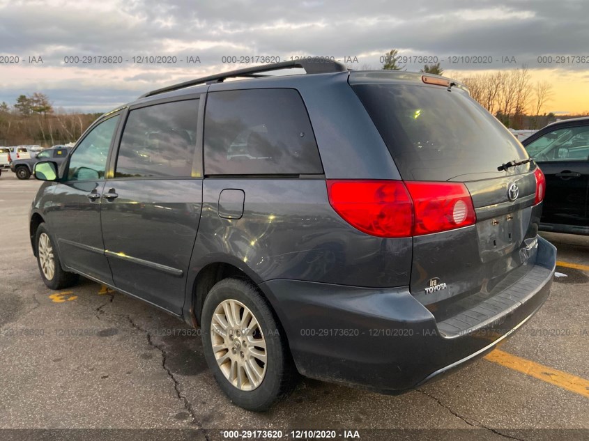 TOYOTA SIENNA 5TDJK4CC8AS032091