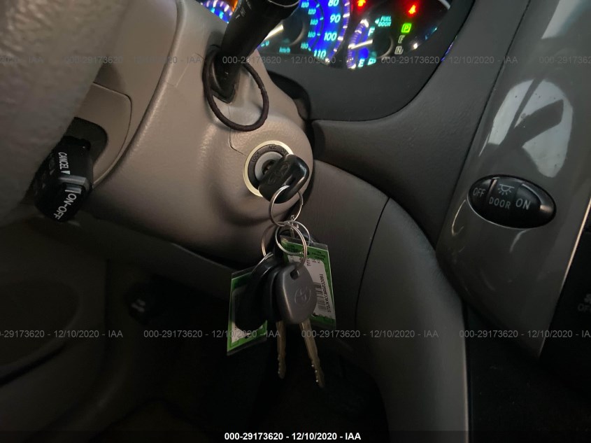 TOYOTA SIENNA 5TDJK4CC8AS032091
