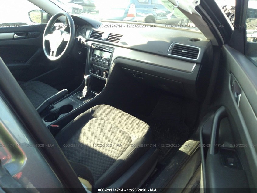 VOLKSWAGEN PASSAT 1VWAP7A3XDC073105