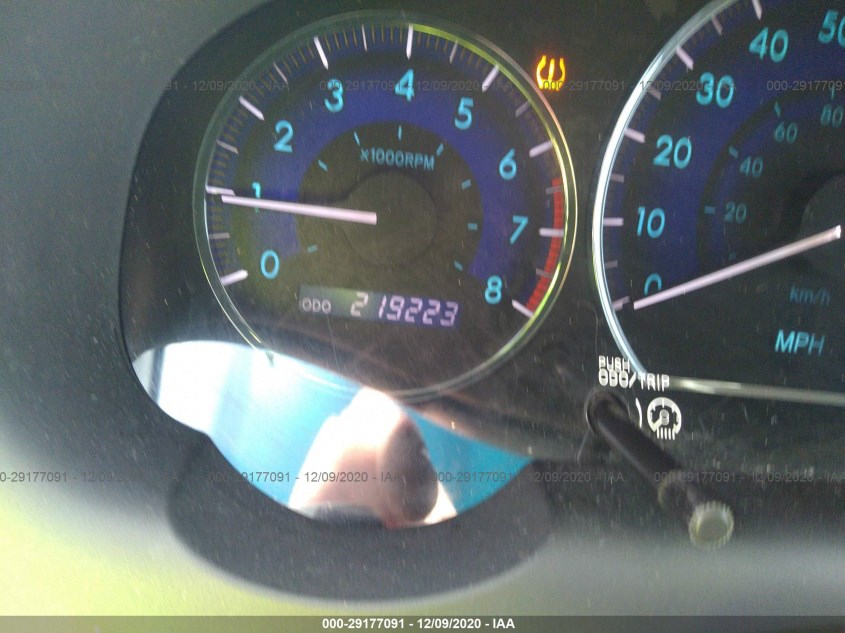 TOYOTA SIENNA 5TDKK4CC6AS299234