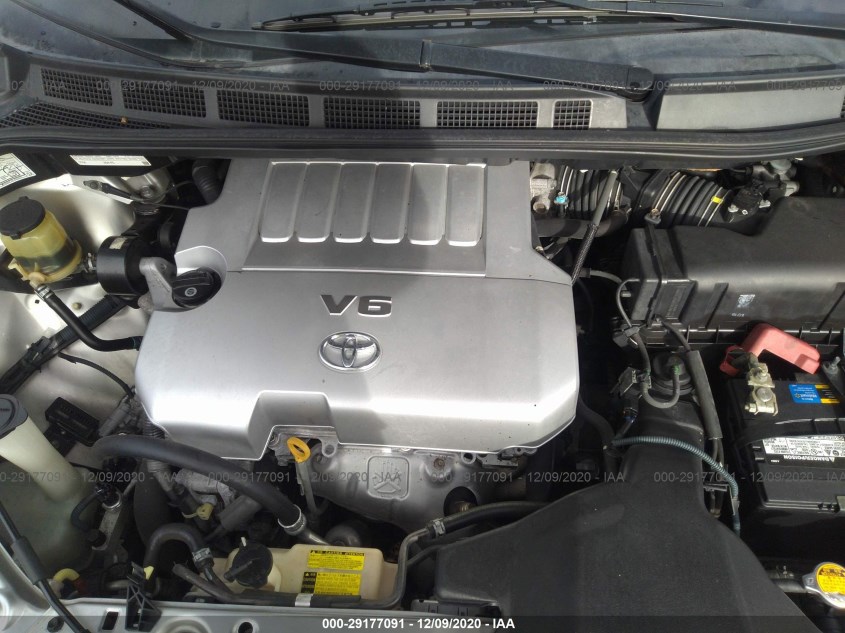 TOYOTA SIENNA 5TDKK4CC6AS299234
