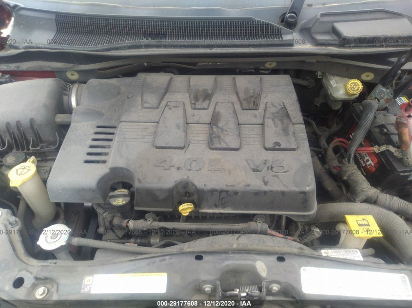 CHRYSLER TOWN & COUNTRY 2A4RR6DX3AR183578