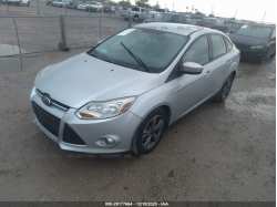 FORD FOCUS 1FAHP3F2XCL161196