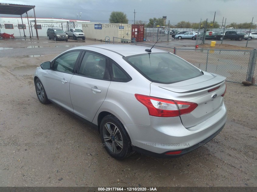 FORD FOCUS 1FAHP3F2XCL161196