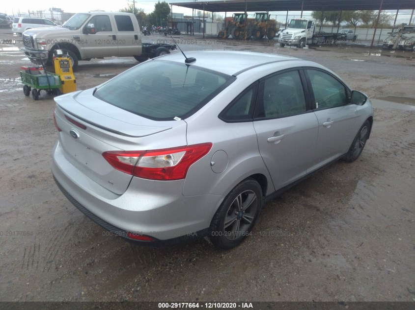 FORD FOCUS 1FAHP3F2XCL161196
