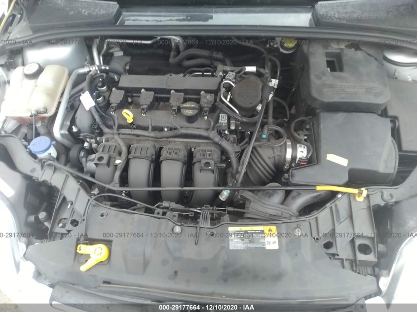 FORD FOCUS 1FAHP3F2XCL161196