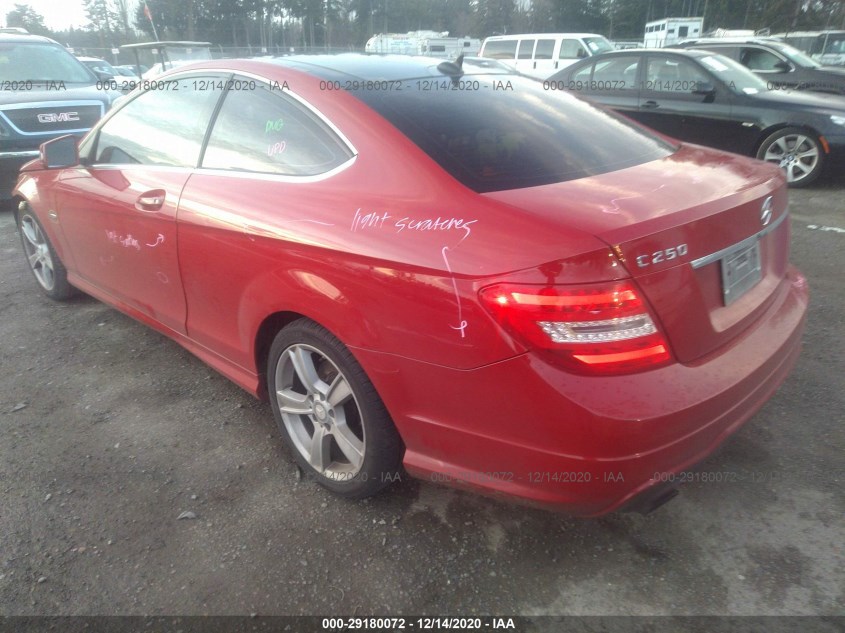 MERCEDES-BENZ C-CLASS WDDGJ4HB4CF773599
