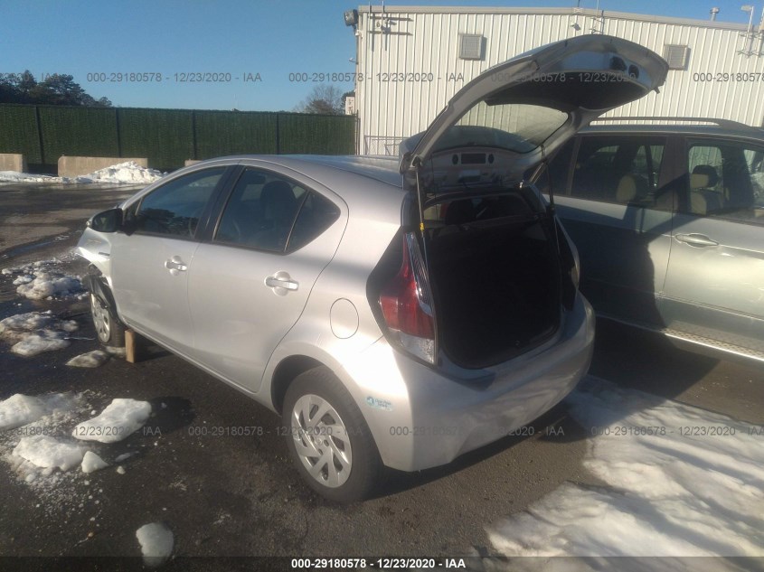 TOYOTA PRIUS C JTDKDTB32G1134017