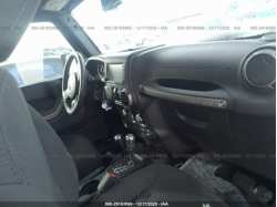JEEP WRANGLER JK UNLIMITED 1C4BJWDG0JL818943