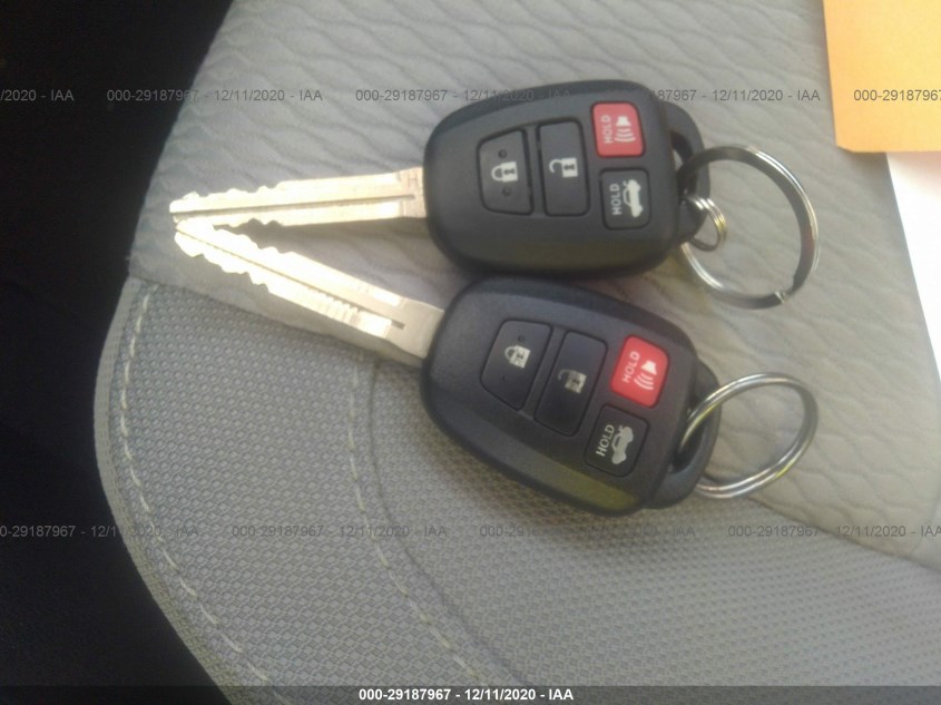 TOYOTA COROLLA 5YFBURHE8FP270495
