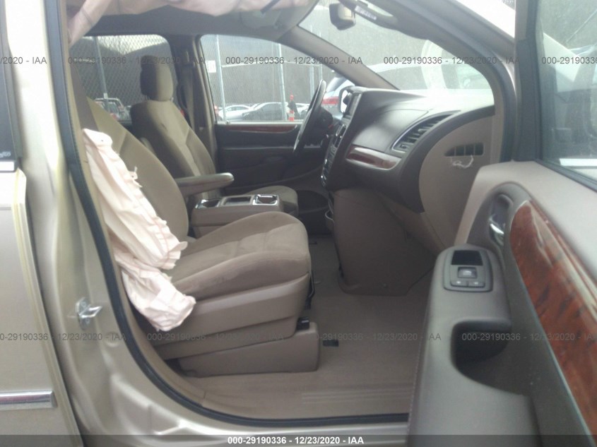 CHRYSLER TOWN & COUNTRY 2C4RC1BG0ER257347
