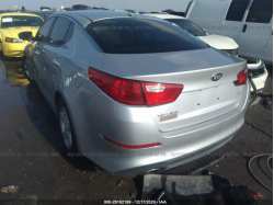 KIA OPTIMA KNAGM4A74E5519159