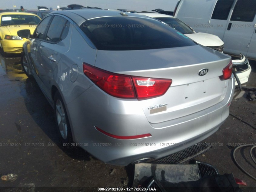 KIA OPTIMA KNAGM4A74E5519159