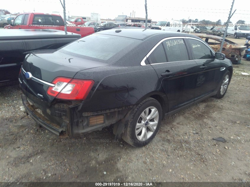FORD TAURUS 1FAHP2EW2CG137384