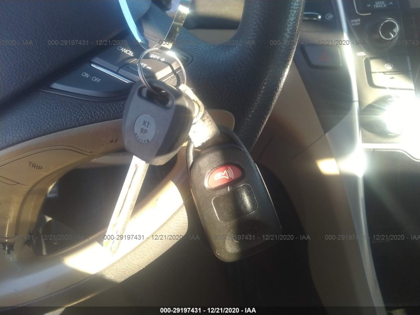 HYUNDAI SONATA 5NPEB4AC2BH229768