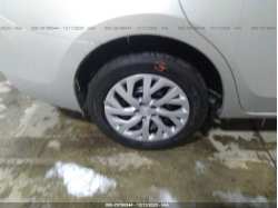 TOYOTA COROLLA 2T1BURHE0JC067867