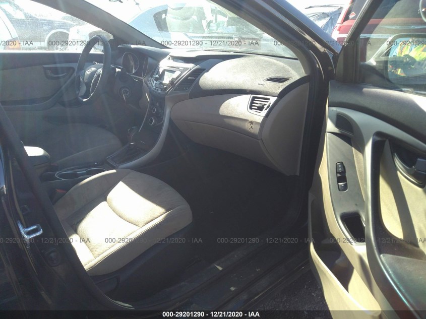HYUNDAI ELANTRA 5NPDH4AE1GH662825