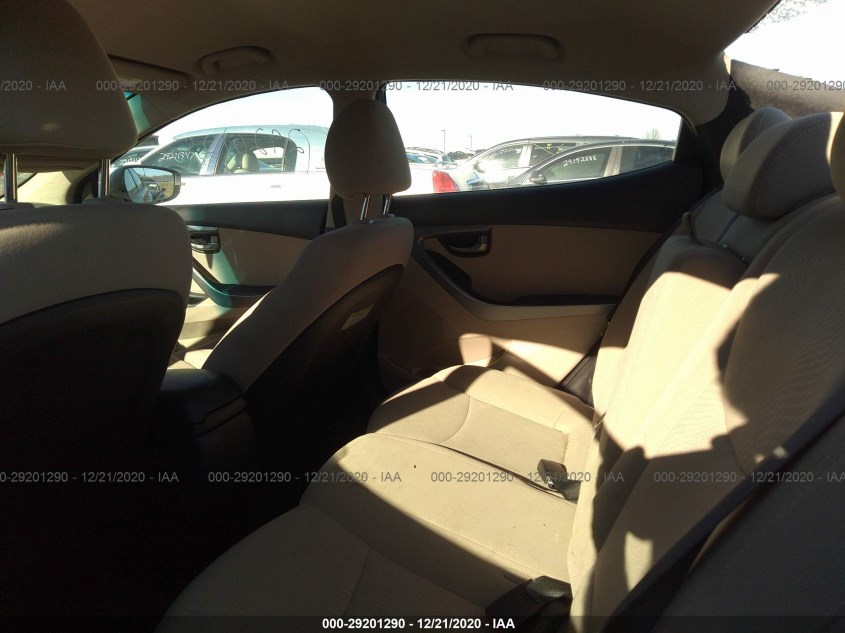 HYUNDAI ELANTRA 5NPDH4AE1GH662825