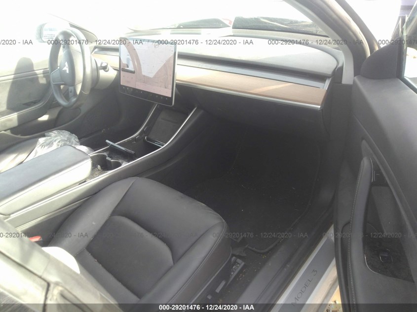 TESLA MODEL 3 5YJ3E1EA1JF153267