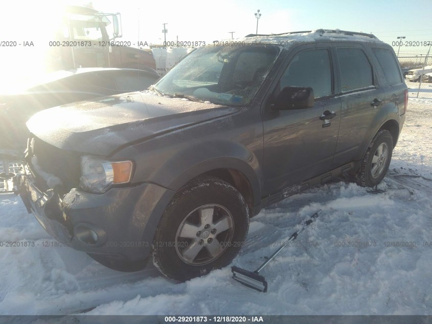 FORD ESCAPE 1FMCU9D79CKC61886
