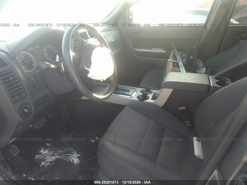 FORD ESCAPE 1FMCU9D79CKC61886