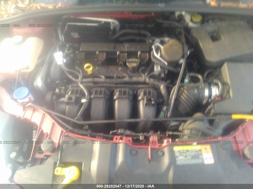 FORD FOCUS 1FAHP3K2XCL151421
