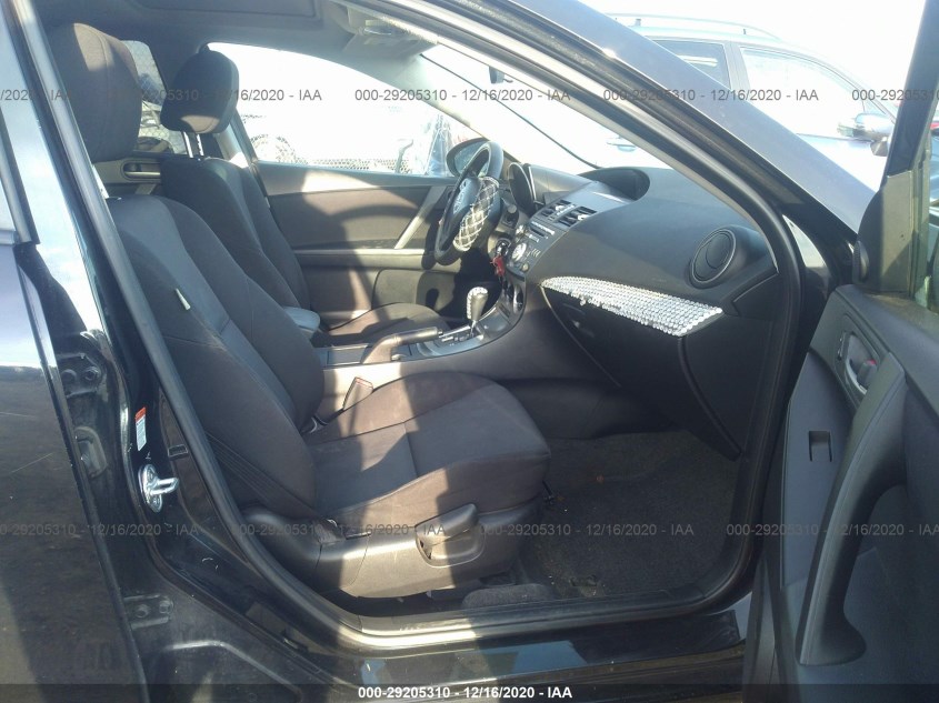 MAZDA MAZDA3 JM1BL1SG7A1242196