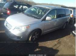 VOLKSWAGEN ROUTAN 2V4RW5DXXAR333555