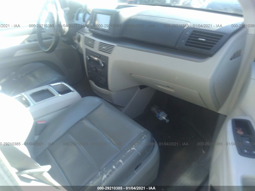VOLKSWAGEN ROUTAN 2V4RW5DXXAR333555