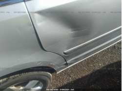 VOLKSWAGEN ROUTAN 2V4RW5DXXAR333555