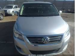 VOLKSWAGEN ROUTAN 2V4RW3DG4BR621836