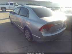 HONDA CIVIC SDN 19XFA1F56AE057571