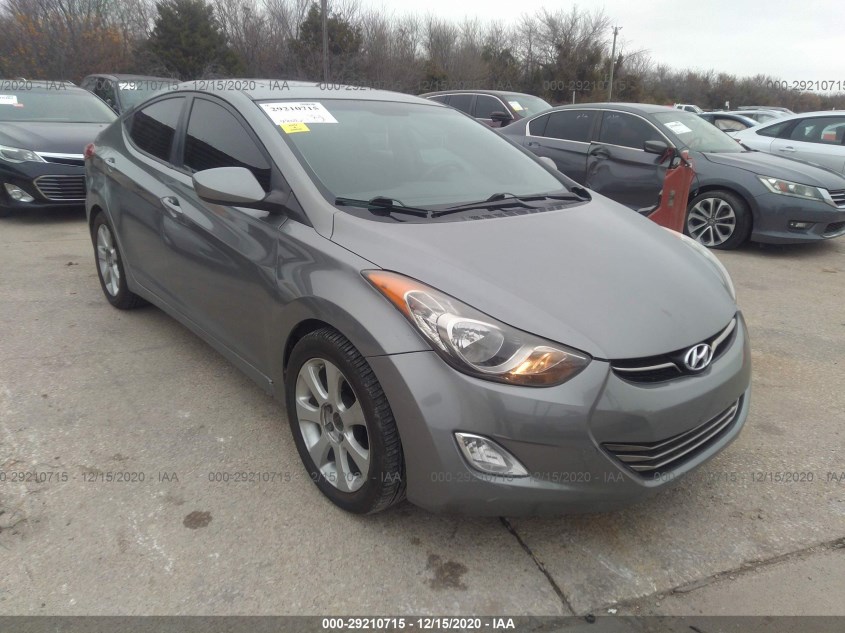 HYUNDAI ELANTRA KMHDH4AE3CU490096