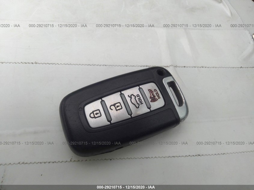 HYUNDAI ELANTRA KMHDH4AE3CU490096