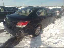 HONDA ACCORD SDN 1HGCP2F32AA121566