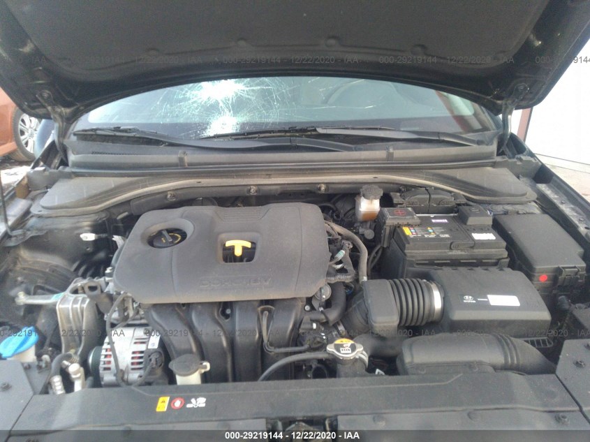 HYUNDAI ELANTRA 5NPD84LF0KH478457